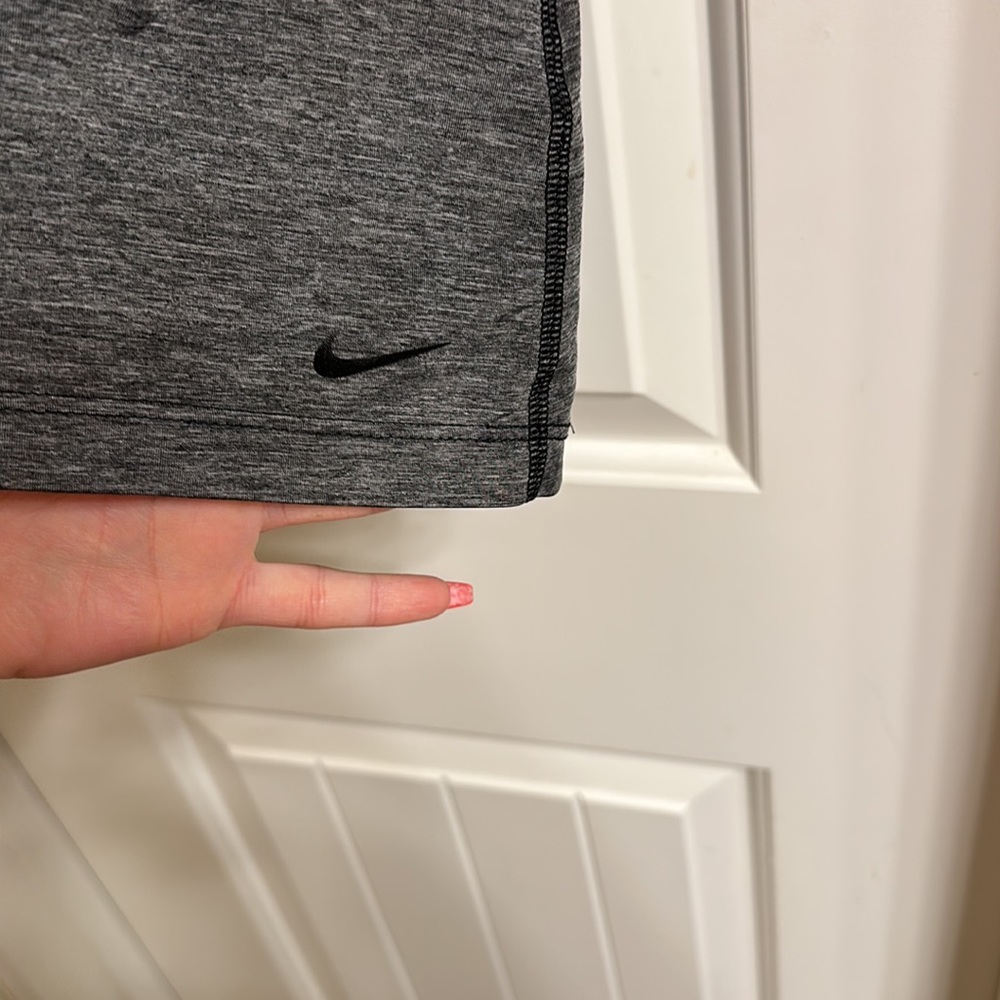 Nike Workout Tanktop Set - Picture 4 of 6